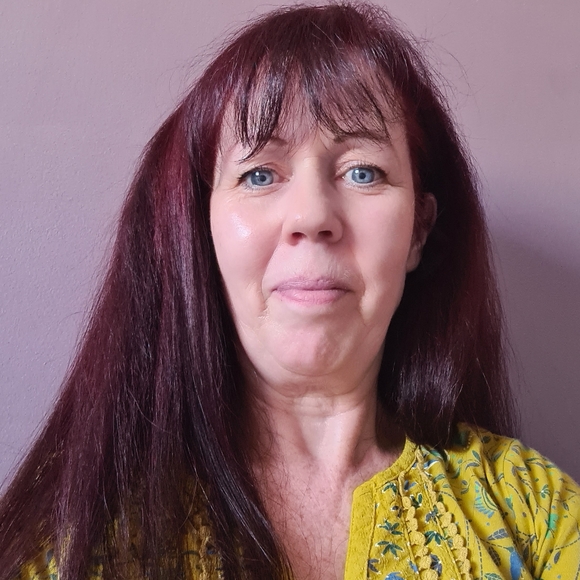 Meet your Posher, Joanne - Picture 1 of 1